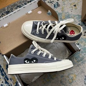 comme des garcons half heart converse